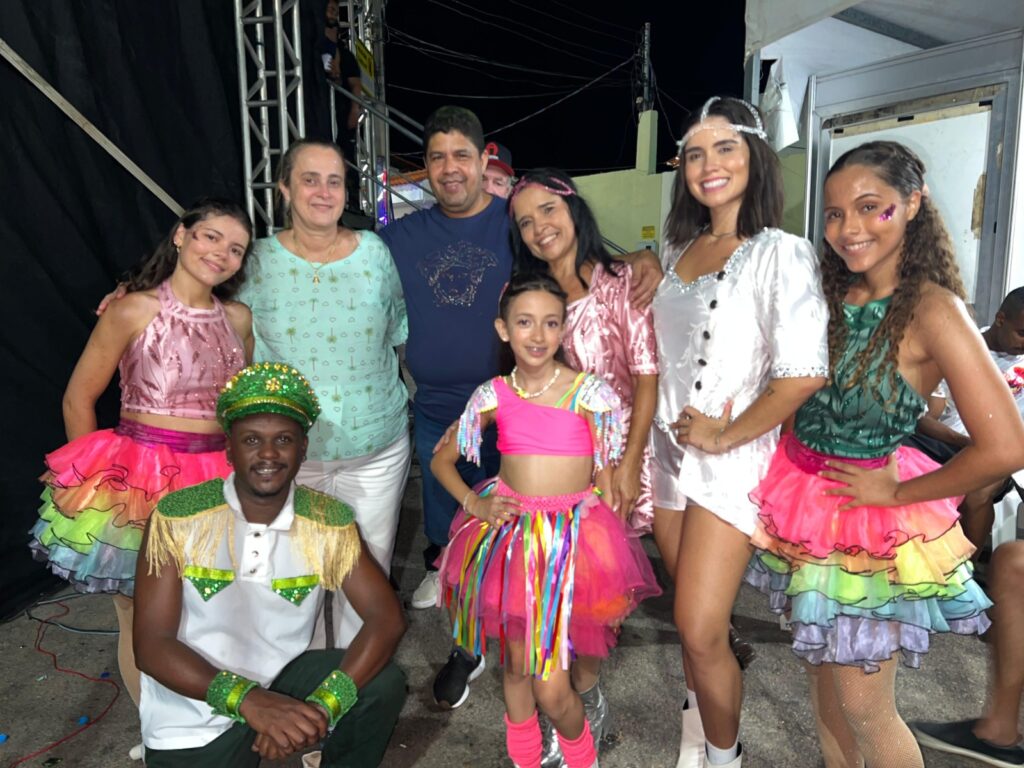 CARNALIVRAS 2026 -Baile de Marchinhas: o Carnaval à moda antiga