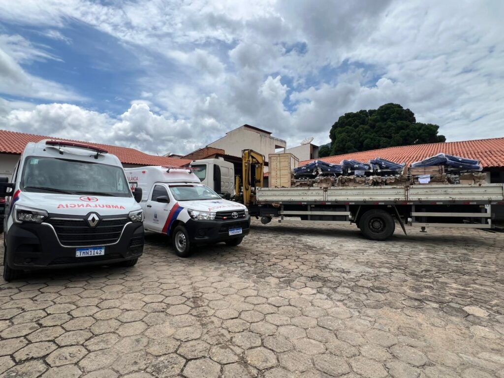 SAÚDE – Prefeita Joanina Sampaio anuncia chegada de novos equipamentos e ambulâncias para reforçar a saúde de Livramento