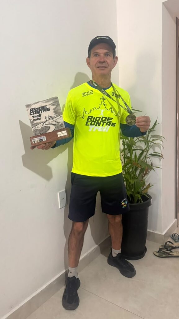 ESPORTE – Osmar Sacola, maratonista livramentense, conquista taça e medalha na competição trilhas do Rio de Contas Trail 2026