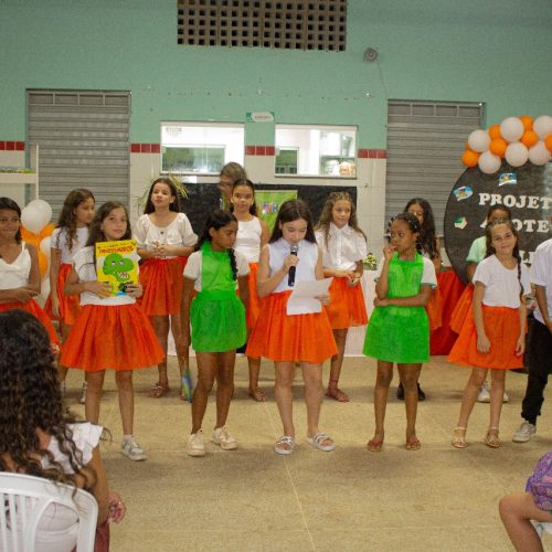 Lançamento do Projeto Adote um Leitor